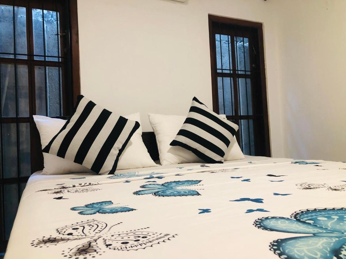 Honey Beach Negombo Exterior foto