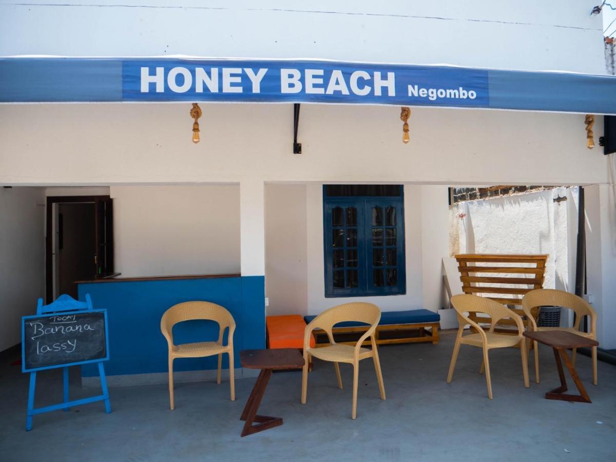 Honey Beach Negombo Exterior foto