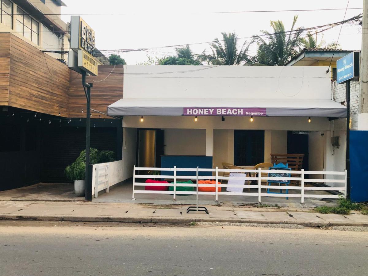 Honey Beach Negombo Exterior foto