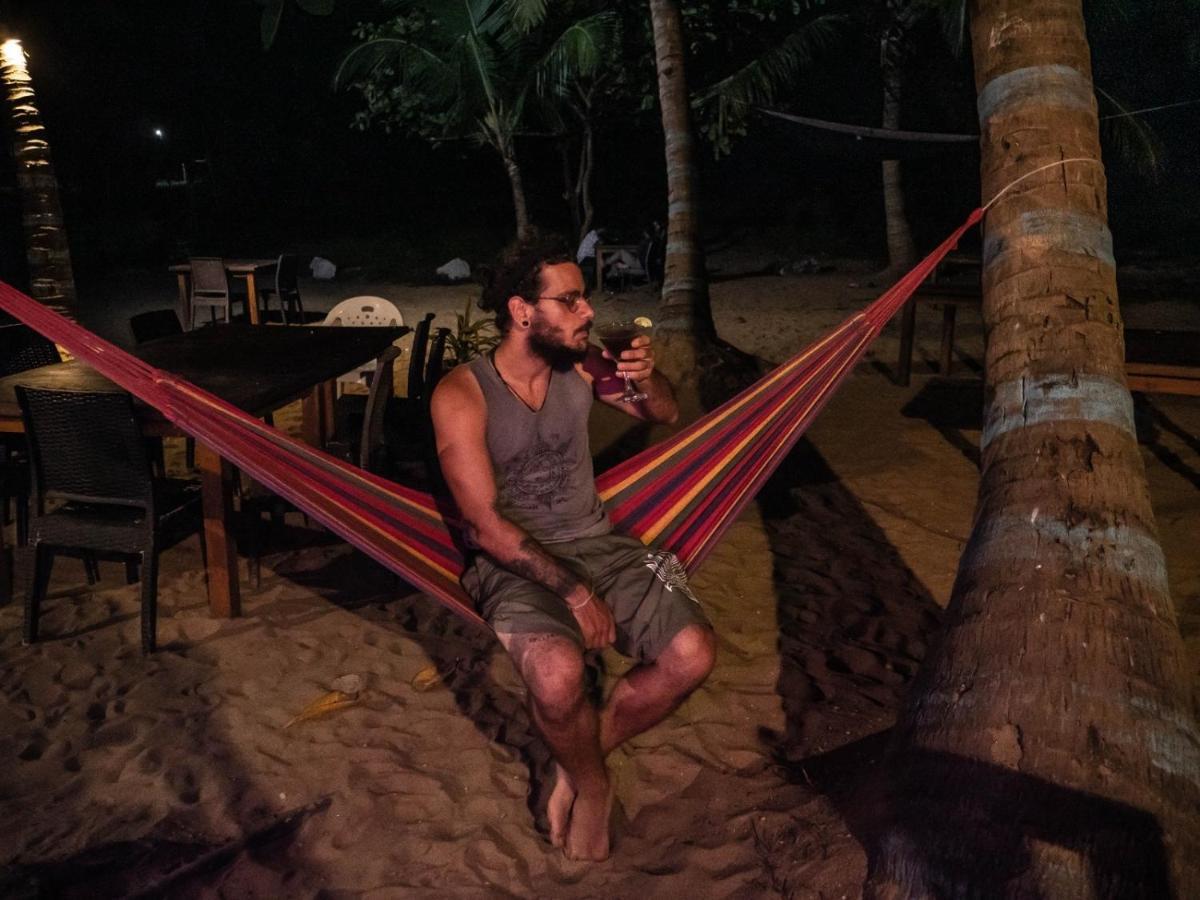Honey Beach Negombo Exterior foto