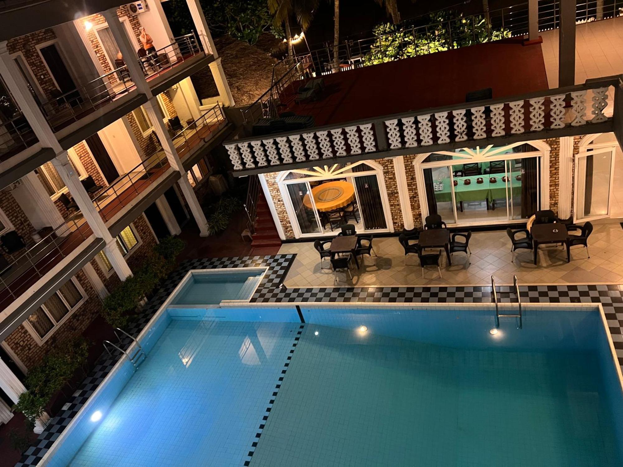 Honey Beach Negombo Exterior foto